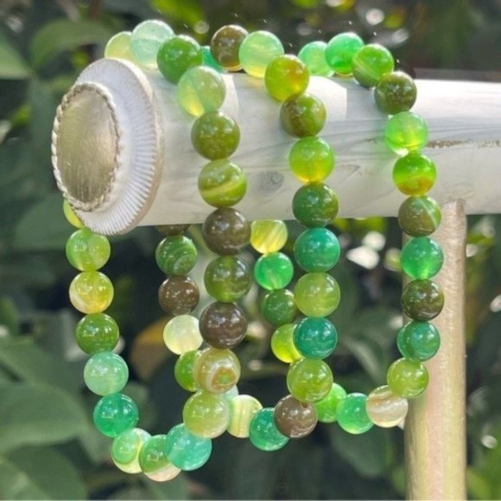 8mm Green Sardonyx Stretch Bracelet - Picture 2 of 7